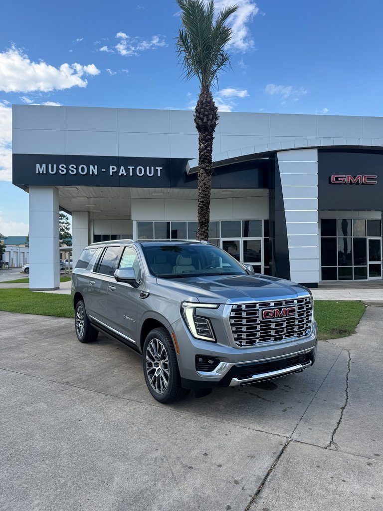 New 2025 GMC Yukon XL Denali w/ Denali Reserve Package