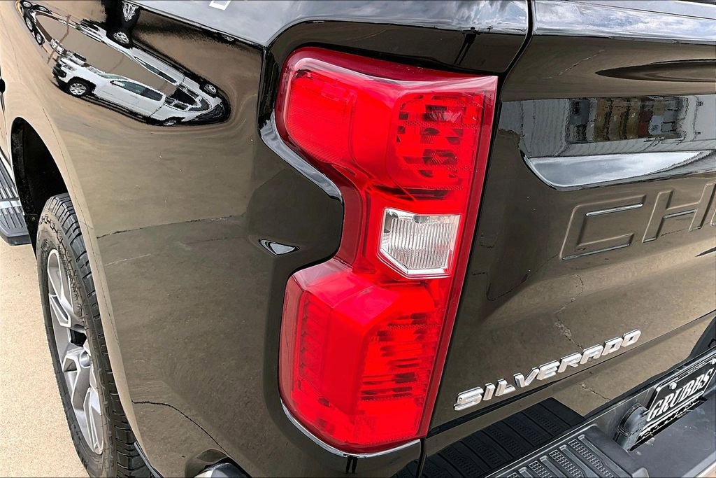 Used 2021 Chevrolet Silverado 1500 LT w/ Texas Edition Plus image 39