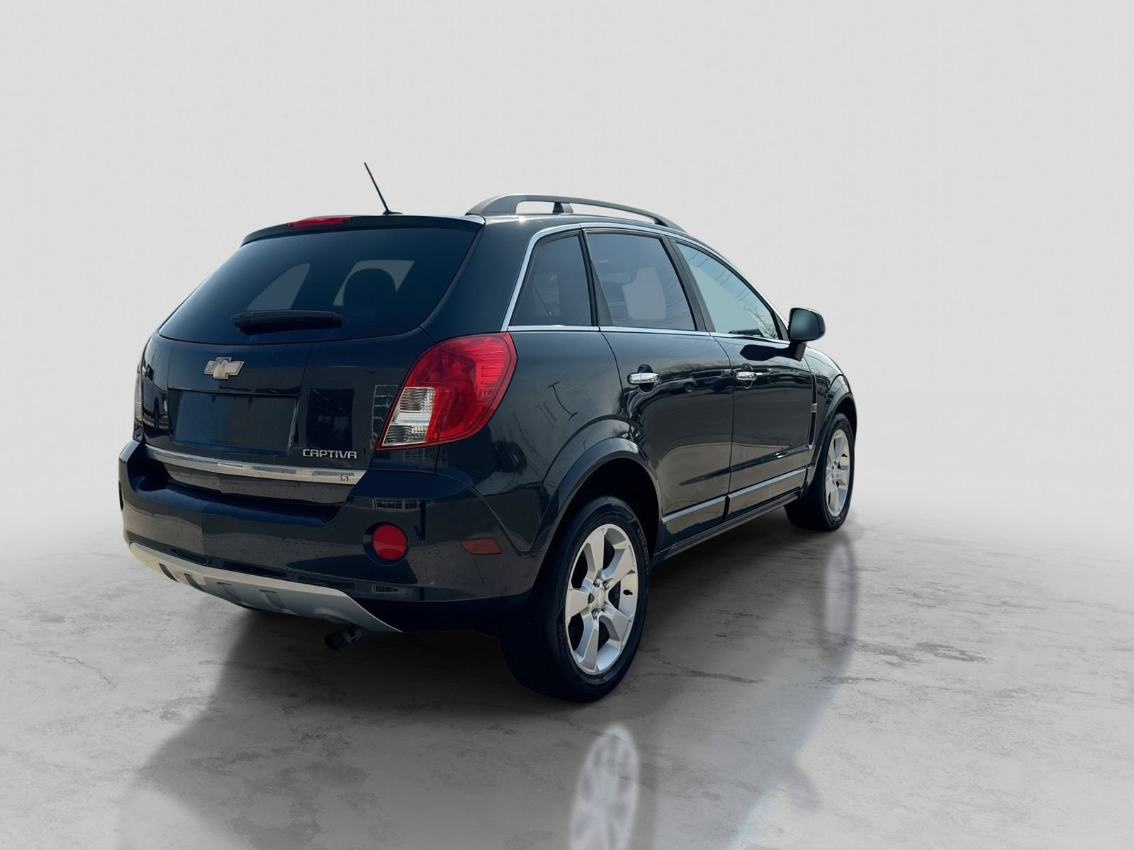Used 2014 Chevrolet Captiva Sport LT w/ Convenience Package FWD image 7
