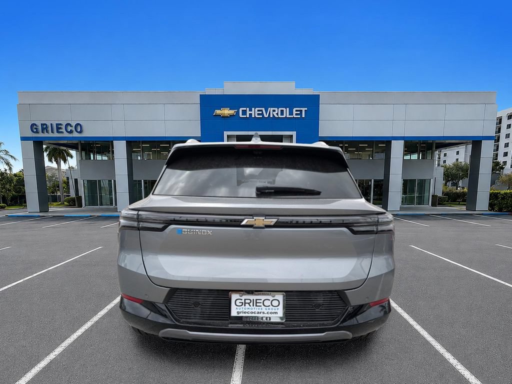 New 2026 Chevrolet Equinox EV LT w/ Convenience Package II FWD image 8