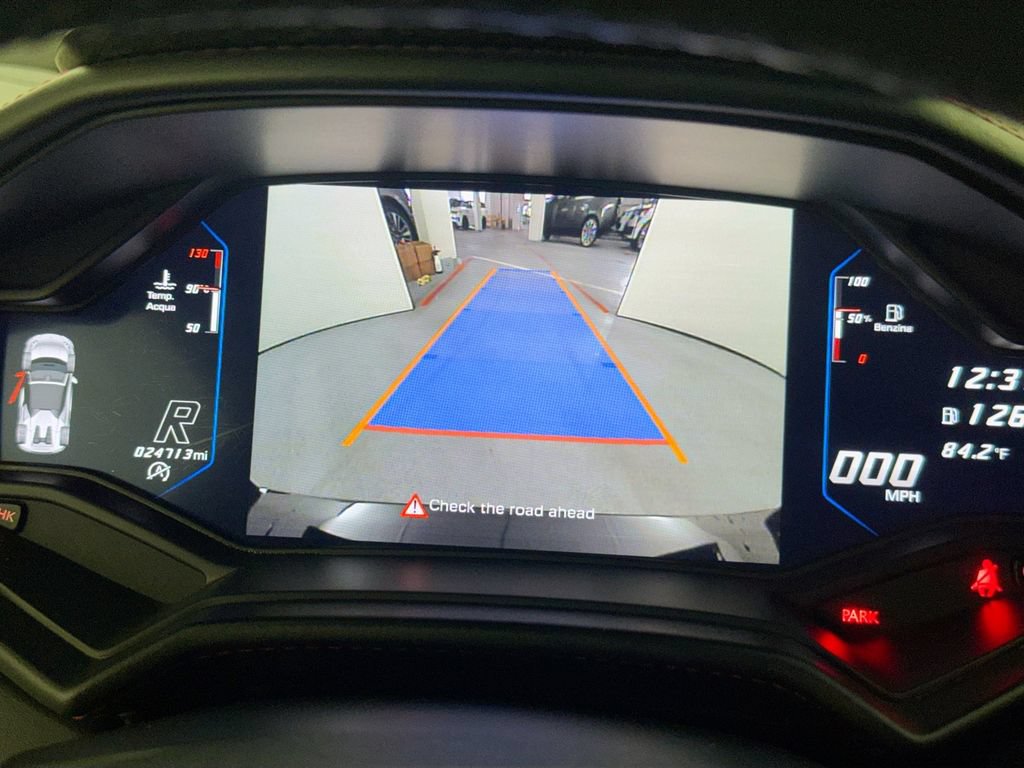 Used 2021 Lamborghini Huracan EVO RWD image 14