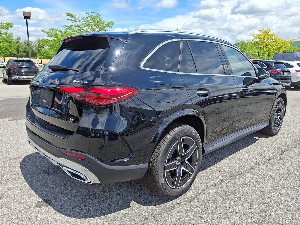 New 2025 Mercedes-Benz GLC 300 4MATIC image 9