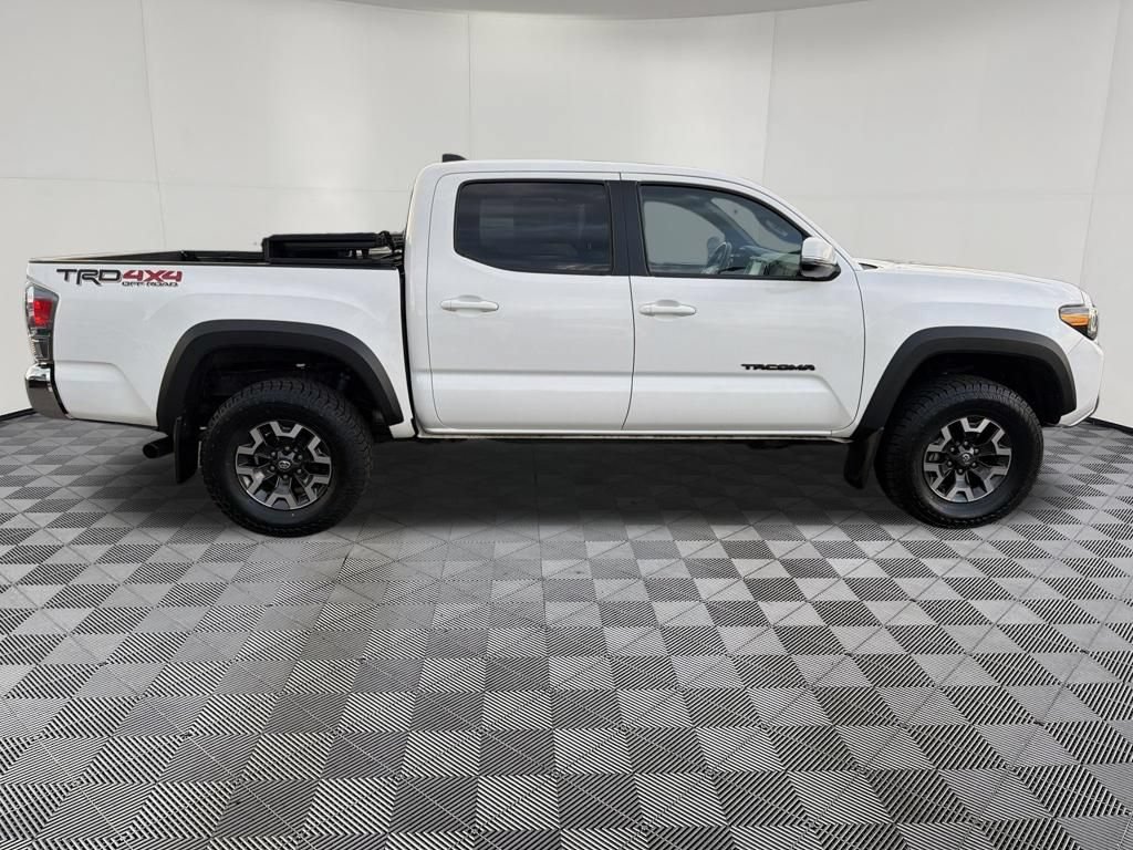 Used 2023 Toyota Tacoma TRD Off-Road w/ Black Out Package (TMS) AWD/4WD image 7