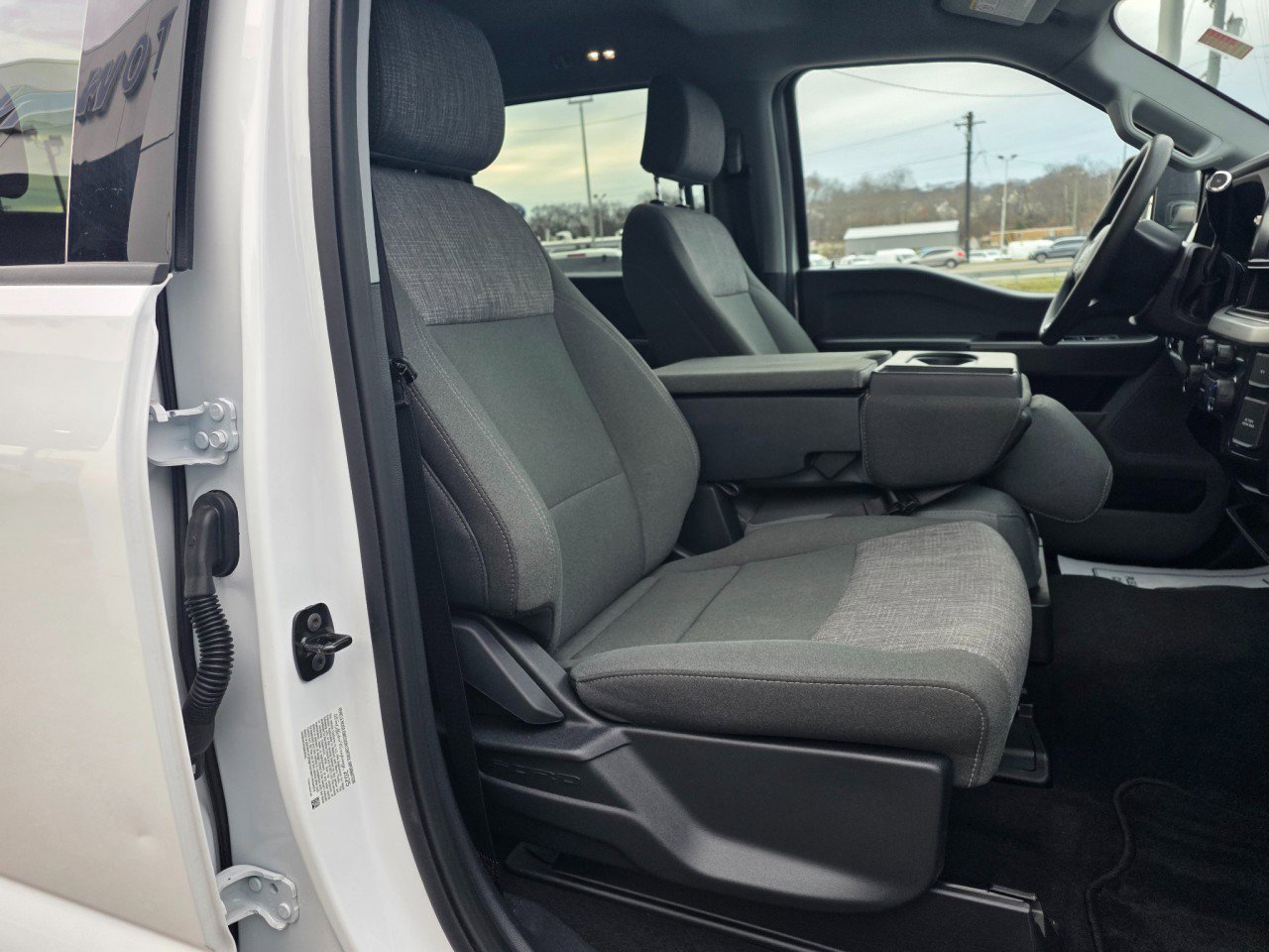 Used 2025 Ford F350 XLT image 16