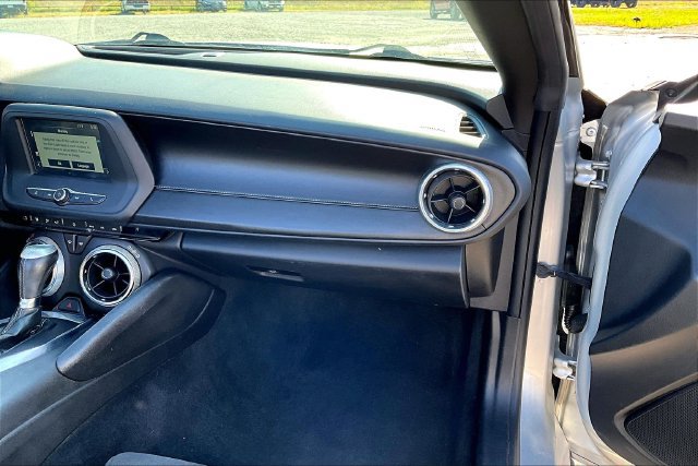 Used 2018 Chevrolet Camaro LT RWD image 24
