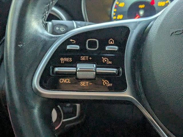 Used 2020 Mercedes-Benz GLC 300 w/ AMG Line image 4