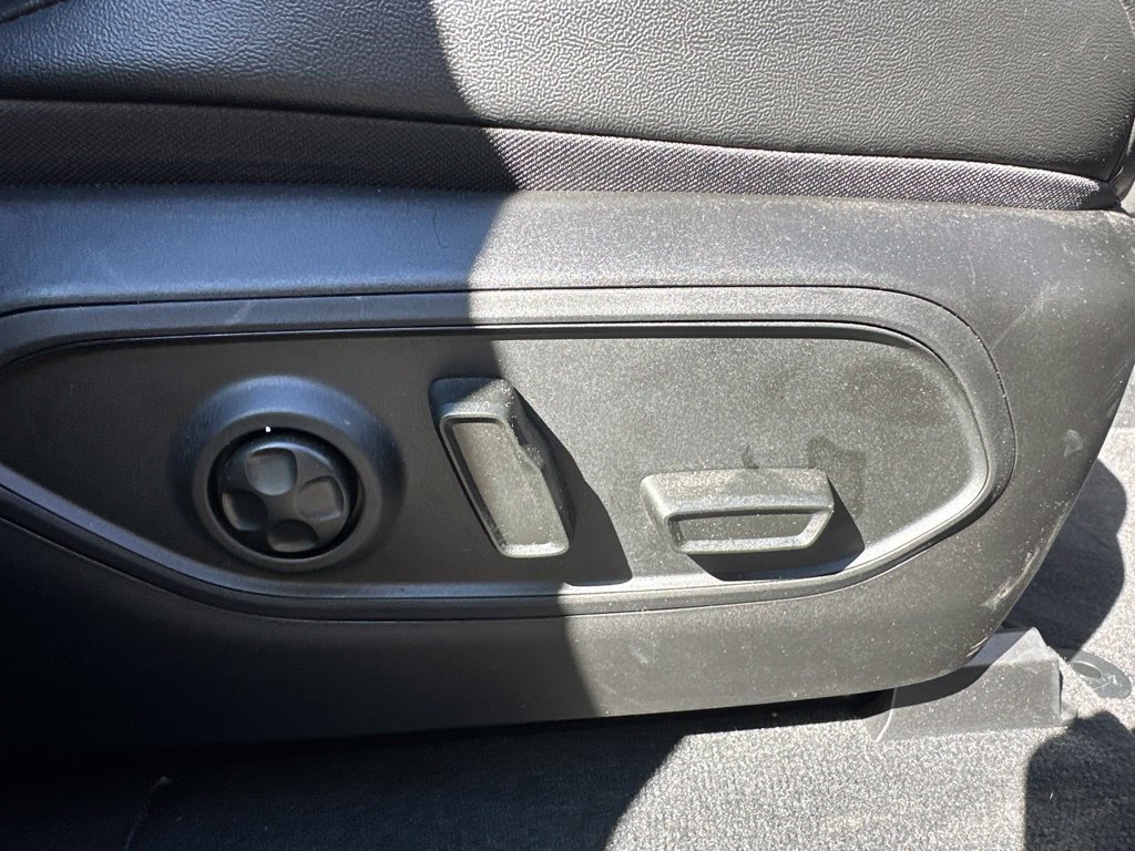 Used 2026 Jeep Grand Cherokee Limited AWD/4WD image 45