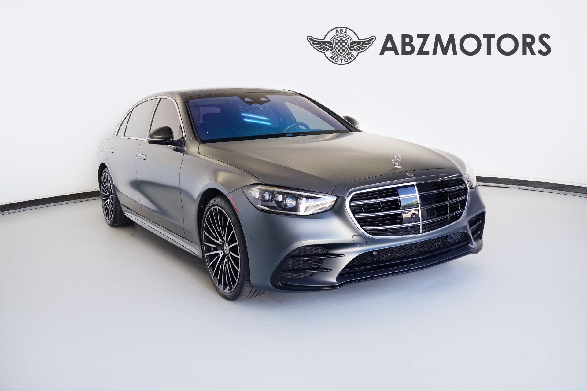 Used 2022 Mercedes-Benz S 580 4MATIC Sedan image 1