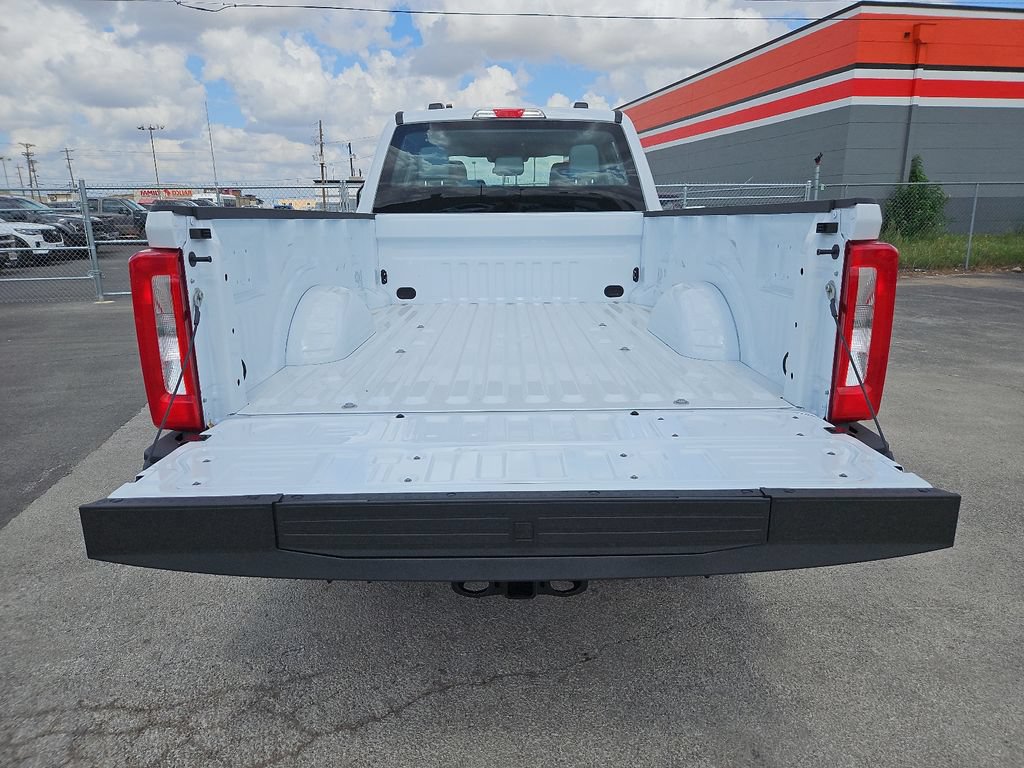 New 2026 Ford F350 XL w/ XL Off-Road Package AWD/4WD image 18