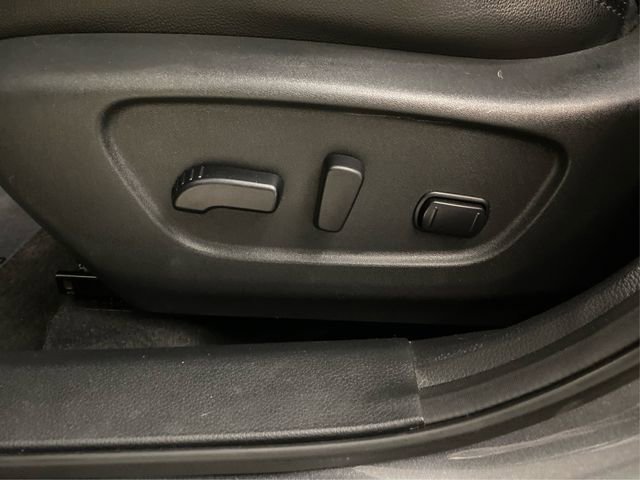 Used 2019 Nissan Rogue SL image 24