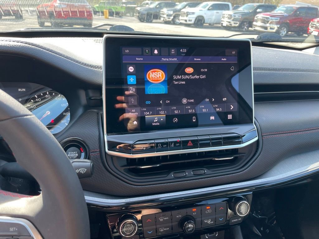 Used 2022 Jeep Compass Trailhawk w/ Sun and Sound Group AWD/4WD image 13