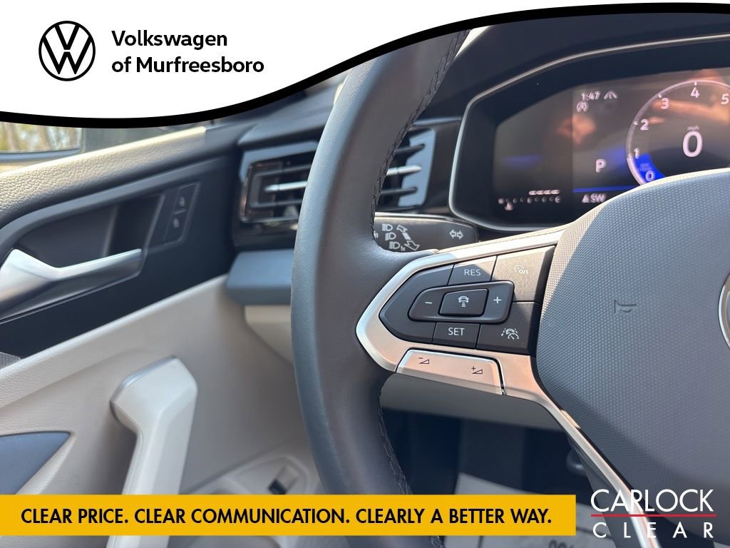 Used 2025 Volkswagen Jetta SE w/ Sunroof Package image 19