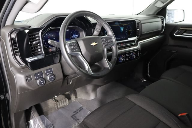 Used 2023 Chevrolet Silverado 1500 LT AWD/4WD image 24