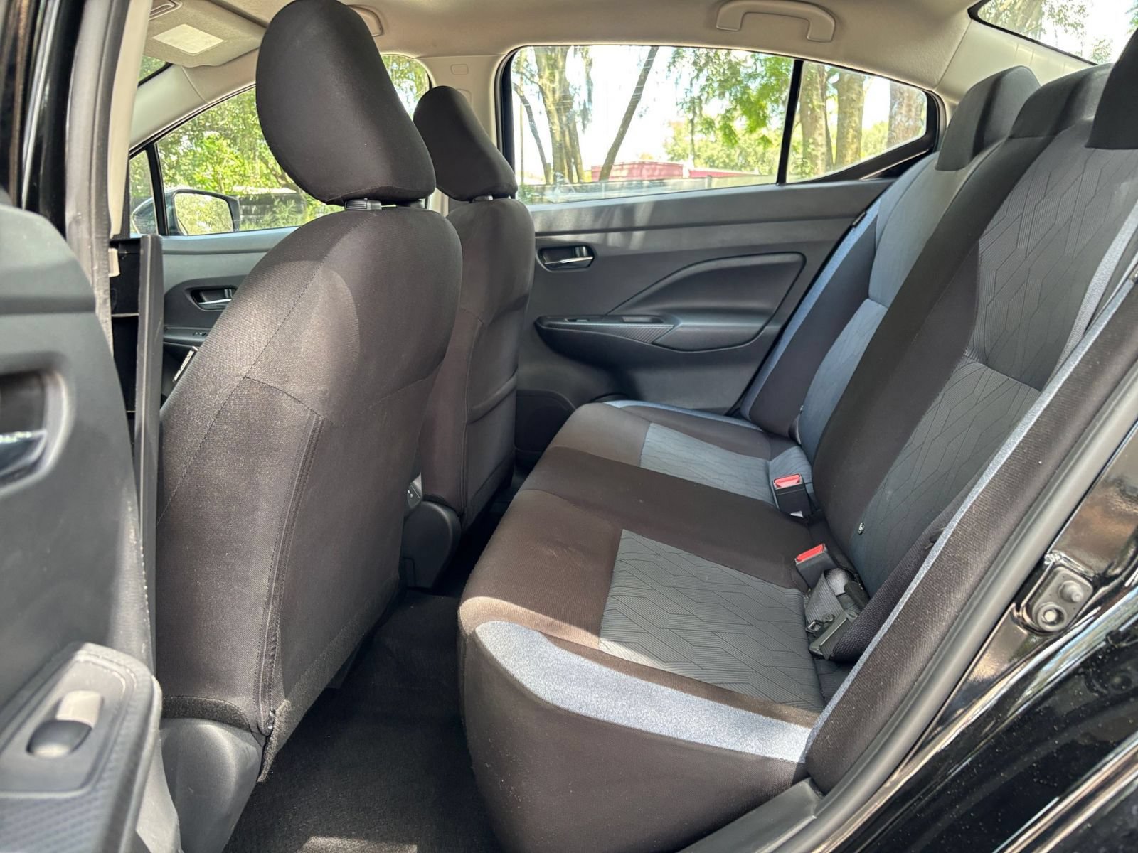 Used 2025 Nissan Versa SV FWD image 24