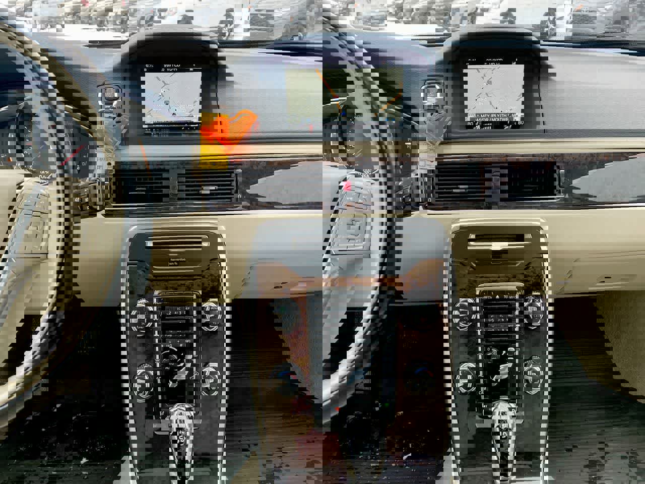 Used 2015 Volvo S80 T6 Platinum image 13