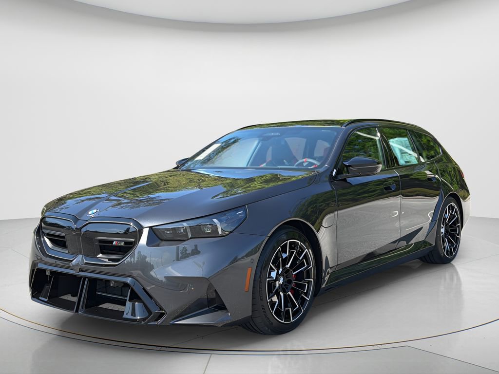 New 2026 BMW M5 Touring AWD/4WD image 1