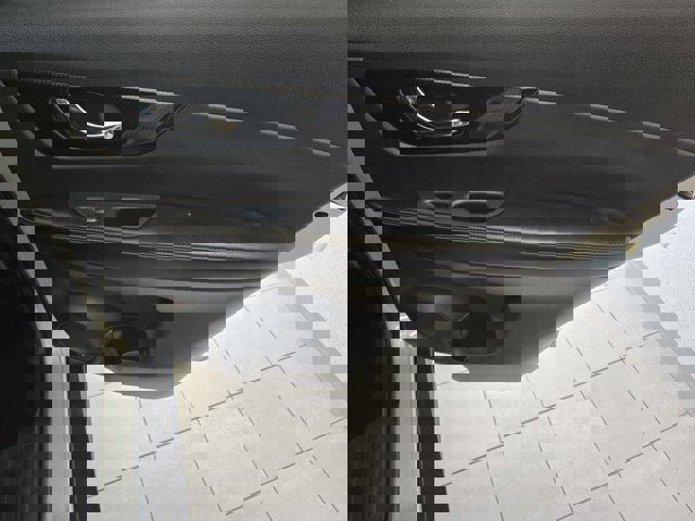 Used 2019 Nissan Rogue SL w/ Premium Package image 6