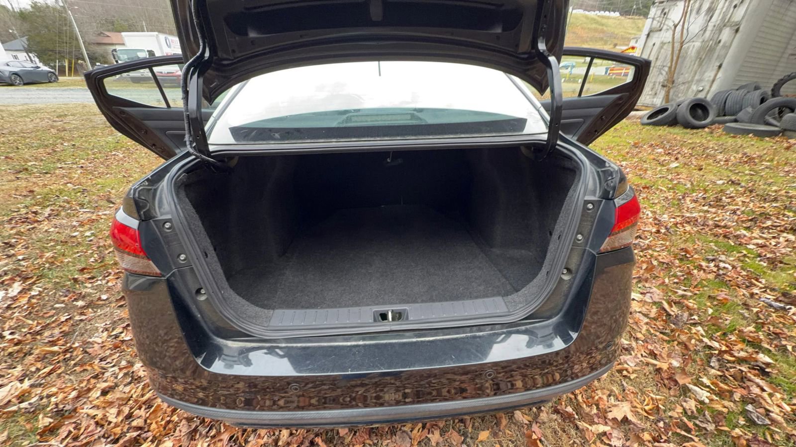 Used 2020 Nissan Versa S image 16