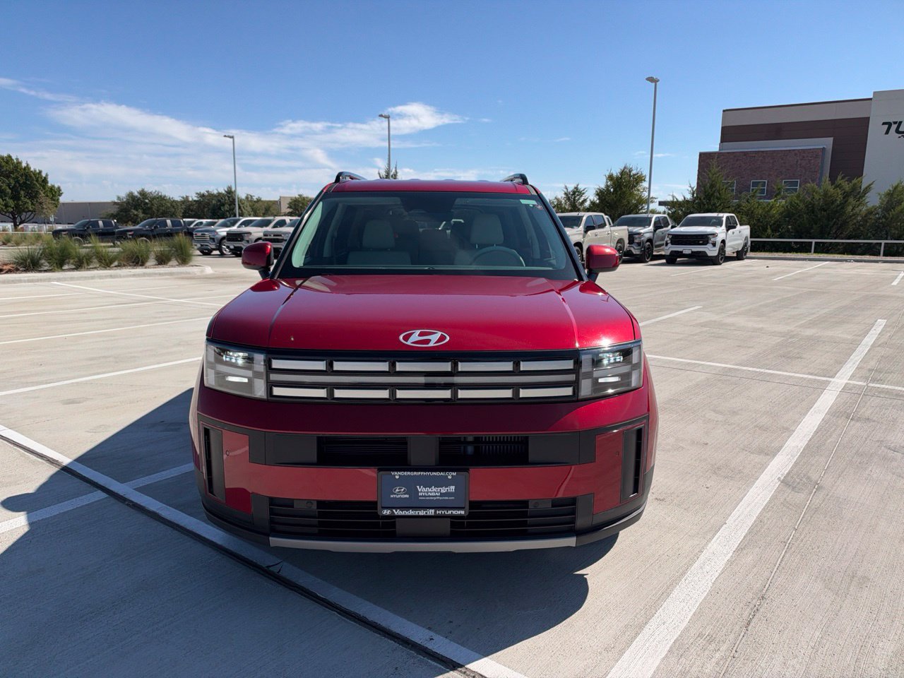 Used 2025 Hyundai Santa Fe SEL FWD image 2