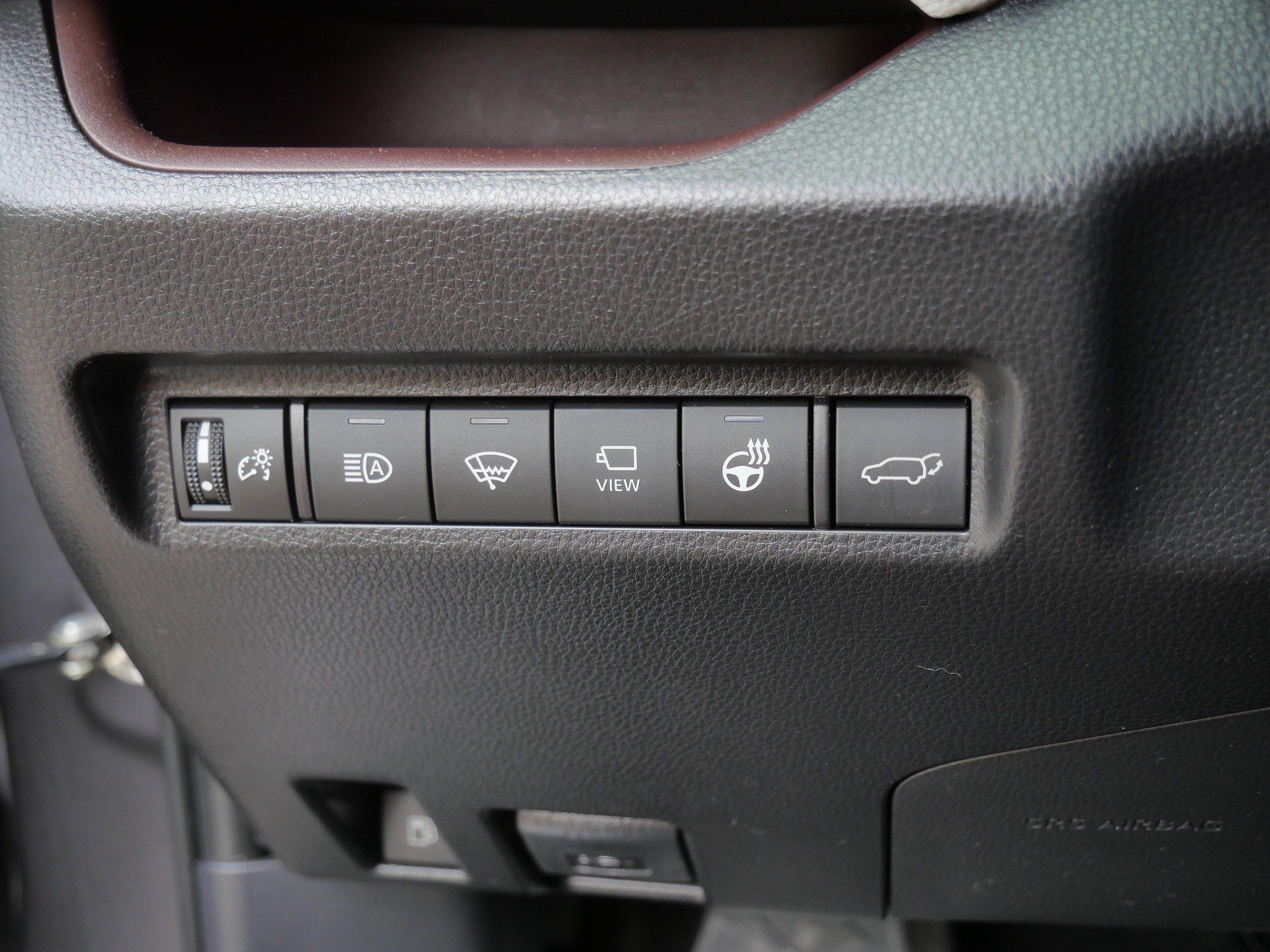 Used 2020 Toyota RAV4 Limited AWD/4WD image 27
