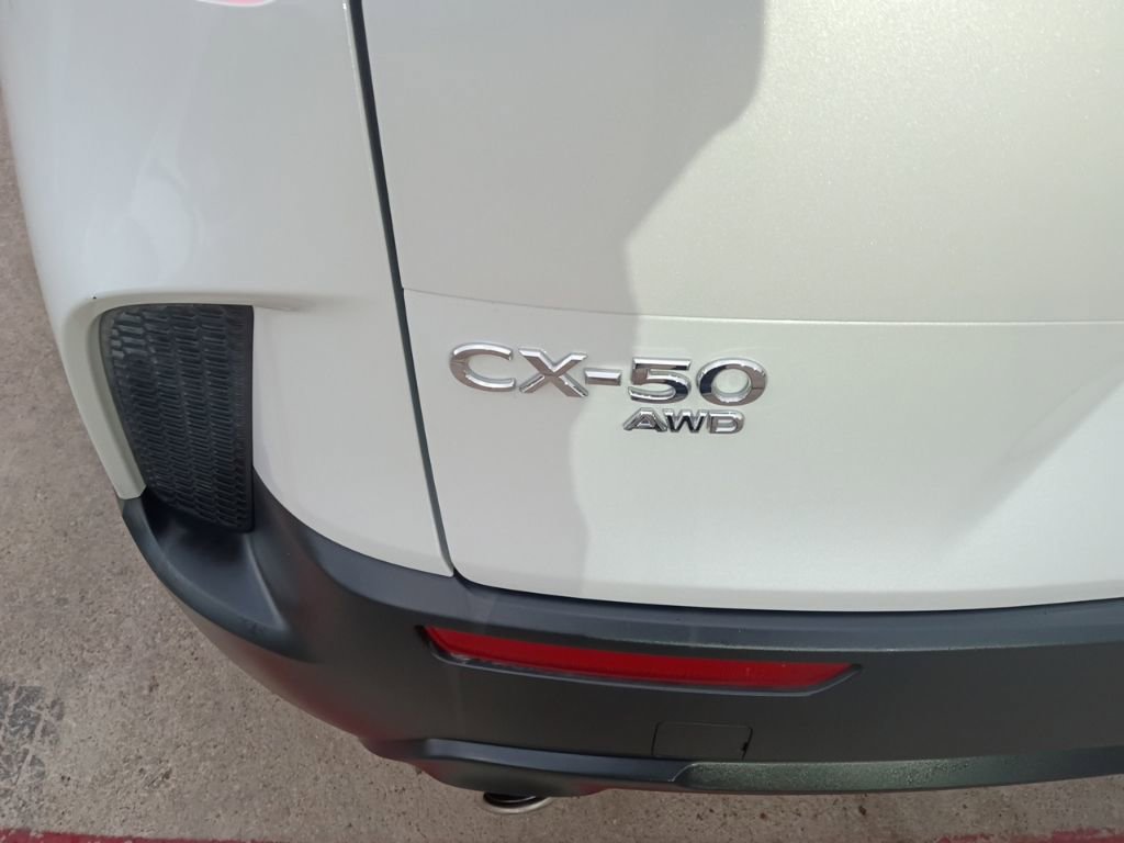 Used 2025 MAZDA CX-50 AWD 2.5 S w/ Premium Package image 12
