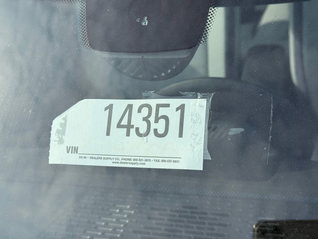 Certified 2025 MINI Cooper 2-Door Hardtop image 23