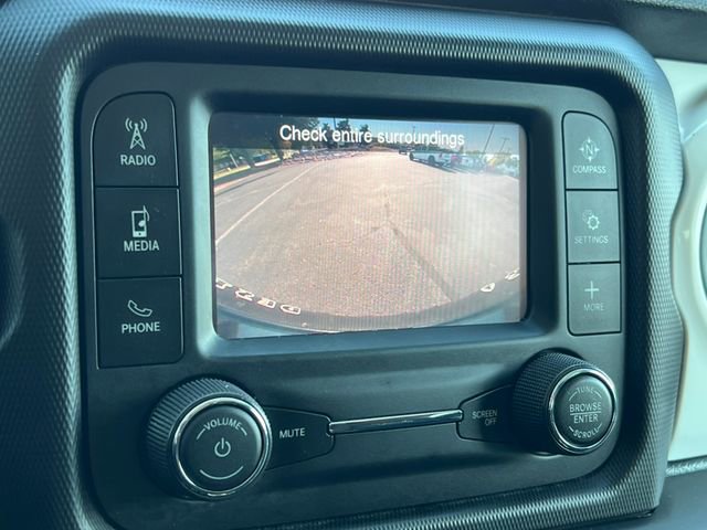 Used 2021 Jeep Wrangler Sport image 23