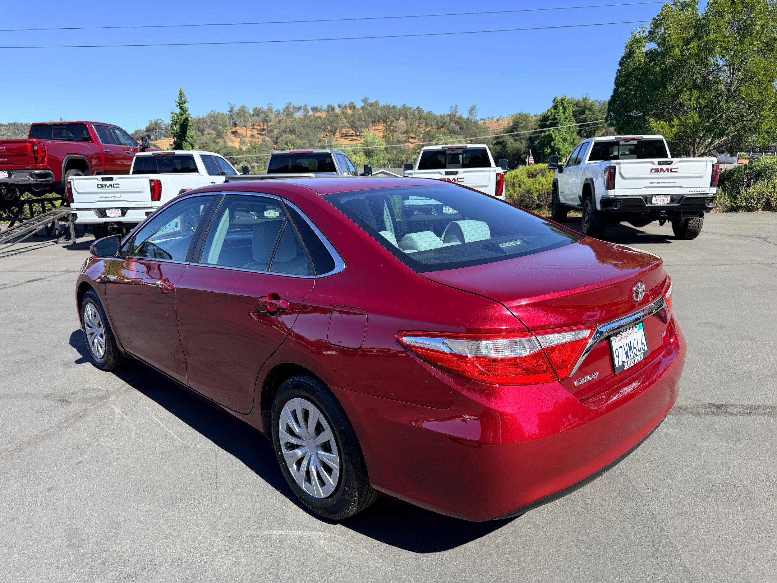 Used 2016 Toyota Camry LE FWD image 8