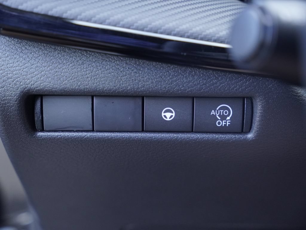 New 2026 Nissan Kicks SR FWD image 10