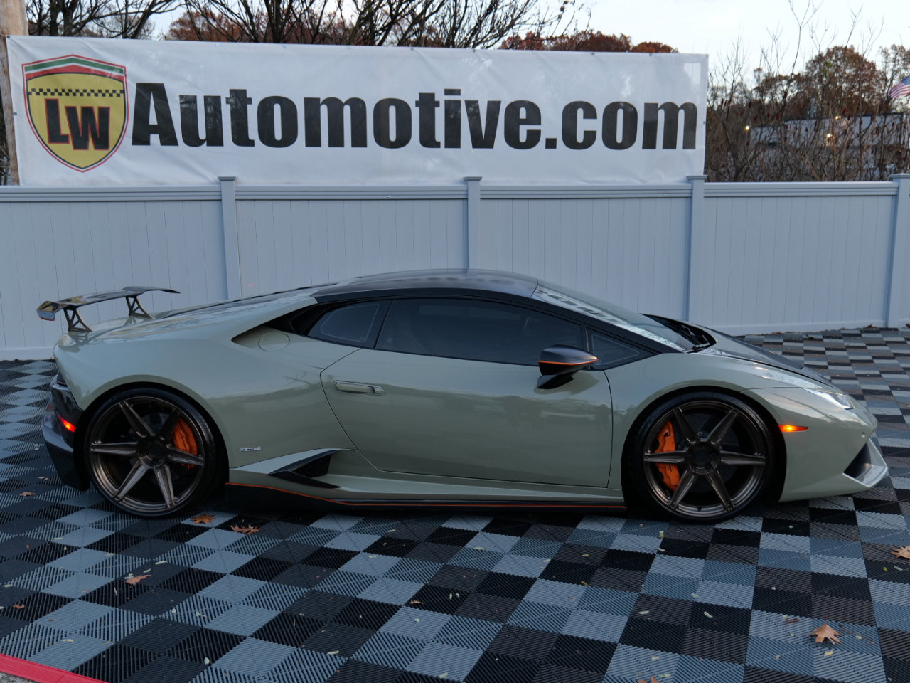 Used 2015 Lamborghini Huracan LP 610-4 image 4