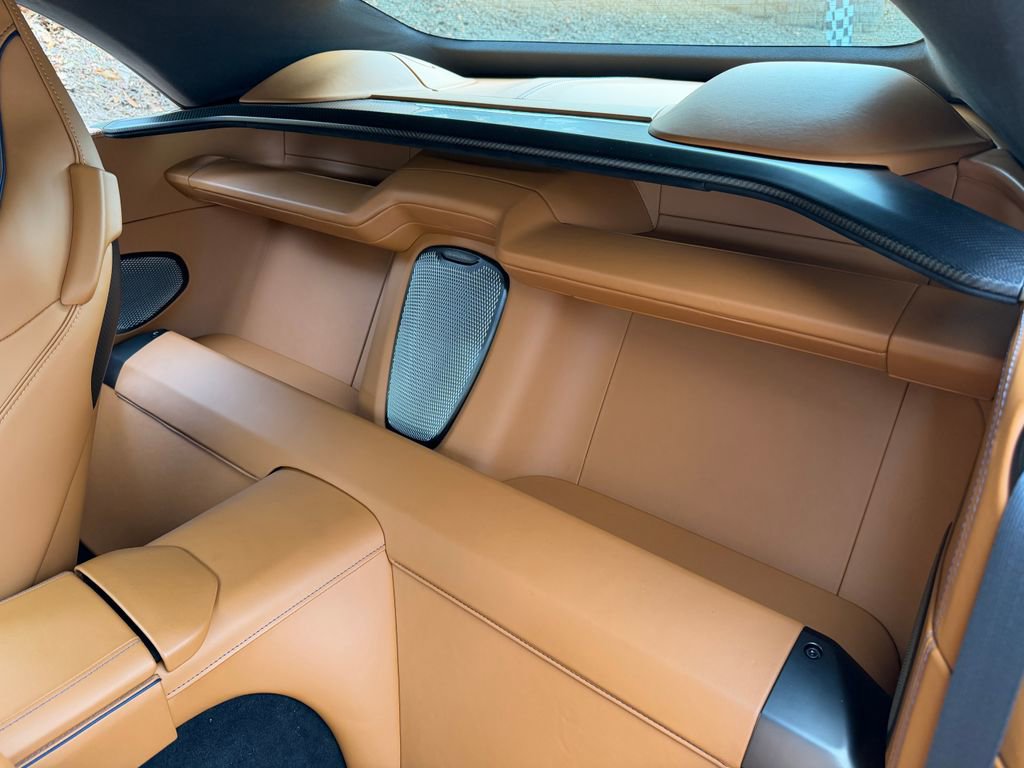 New 2026 Aston Martin Vanquish Convertible image 39