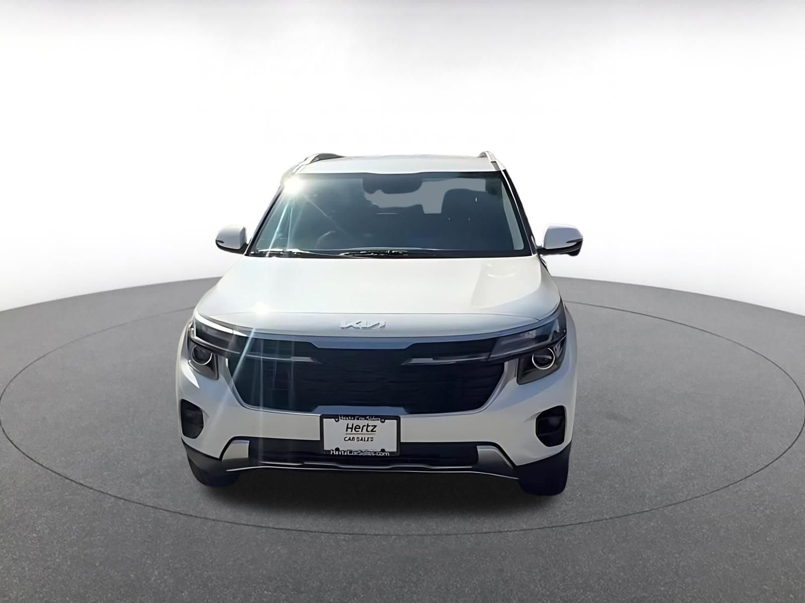 Used 2025 Kia Seltos S image 4