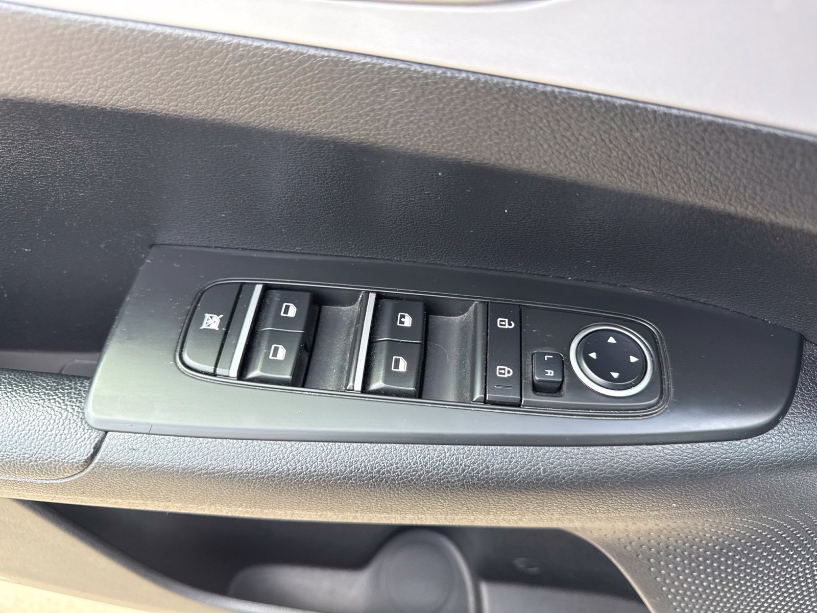 Used 2023 Kia Forte LXS FWD image 15