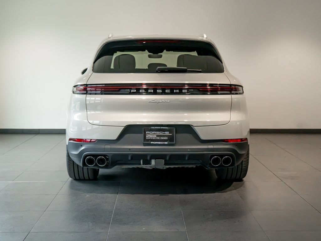 Certified 2025 Porsche Cayenne AWD/4WD image 6