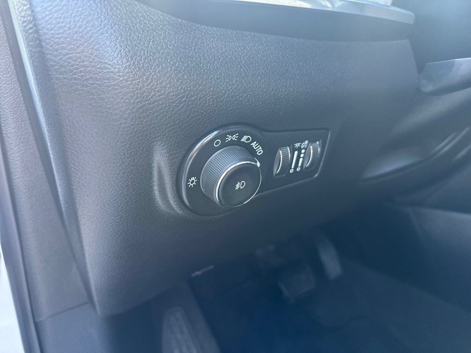 Used 2024 Jeep Compass Limited AWD/4WD image 18