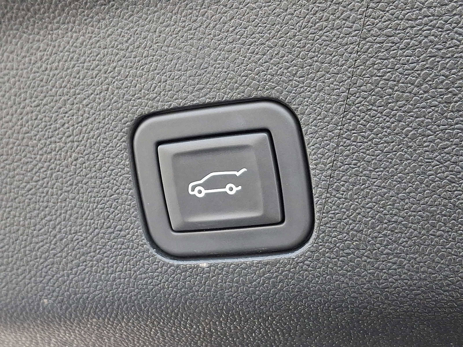 Certified 2024 GMC Yukon XL Denali Ultimate image 38