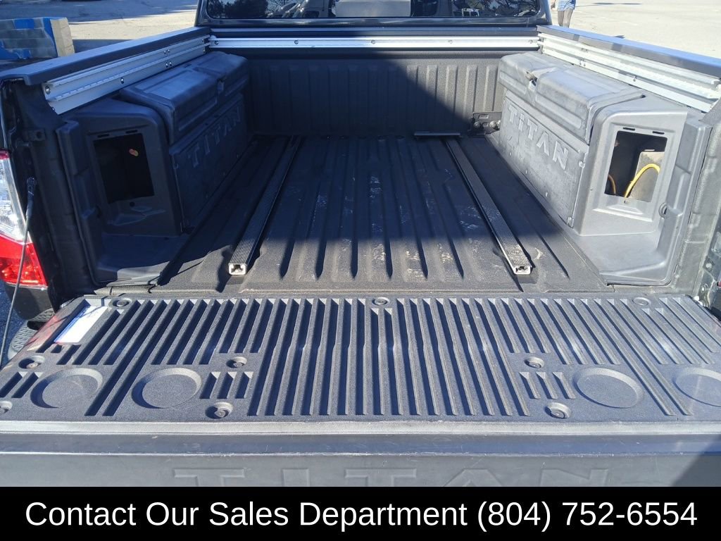 Used 2019 Nissan Titan PRO-4X w/ Pro-4x Convenience Package image 26