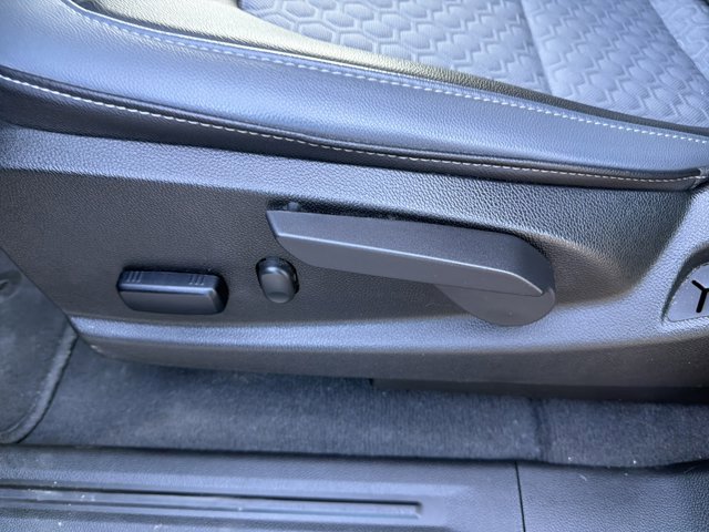 Used 2022 Chevrolet Colorado Z71 image 17