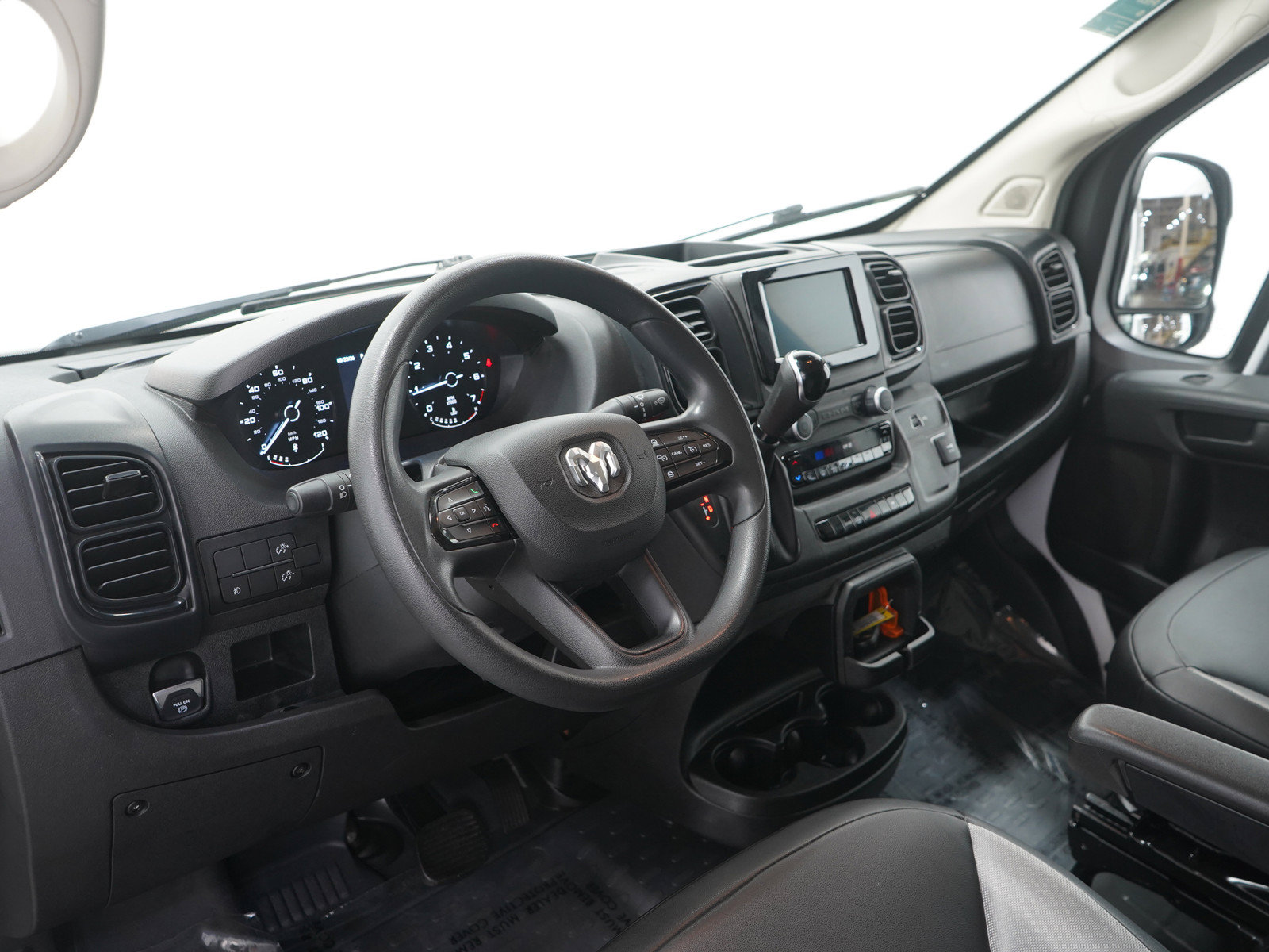 Used 2024 RAM ProMaster 2500 w/ Convenience Group FWD image 19