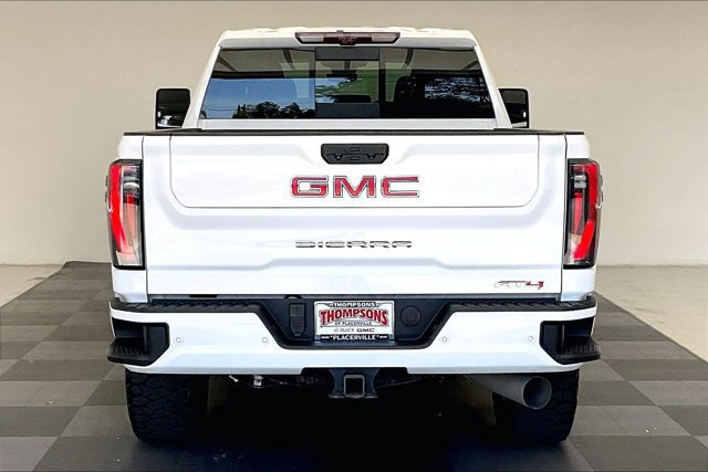 Used 2024 GMC Sierra 2500 AT4 w/ AT4 Premium Plus Package AWD/4WD image 3