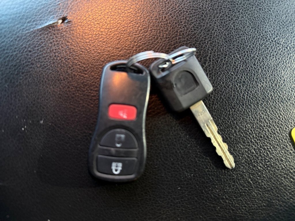 Used 2006 Nissan Titan SE image 40