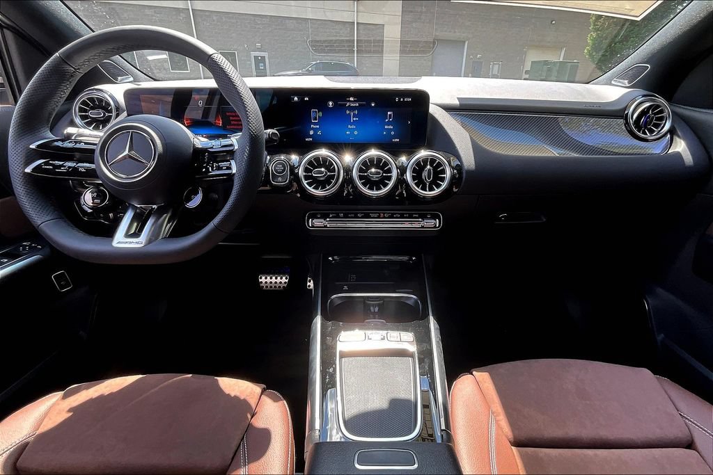 New 2026 Mercedes-Benz GLA 35 AMG 4MATIC image 5