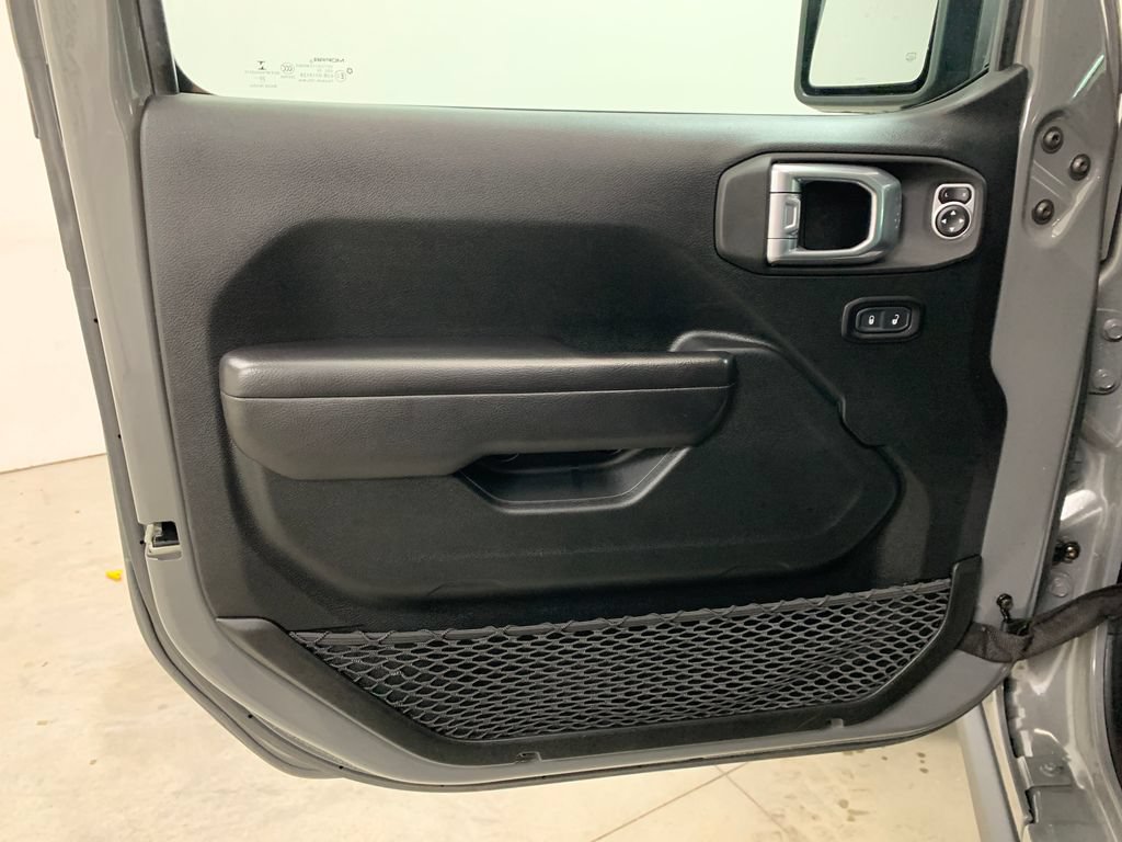 Used 2021 Jeep Wrangler Sport AWD/4WD image 5