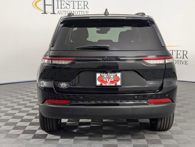 Certified 2023 Jeep Grand Cherokee Limited w/ Black Appearance Package RWD image 6