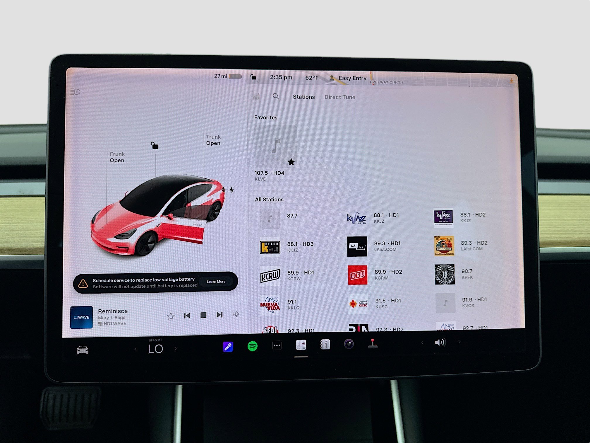 Used 2020 Tesla Model 3 Standard Range Plus image 11