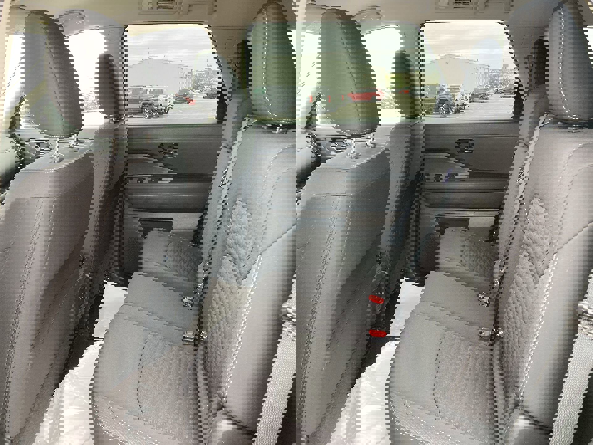 Used 2025 Nissan Pathfinder SV image 26