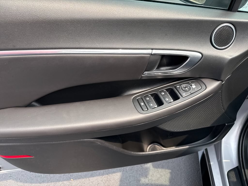 Certified 2023 Hyundai Sonata SEL FWD image 9