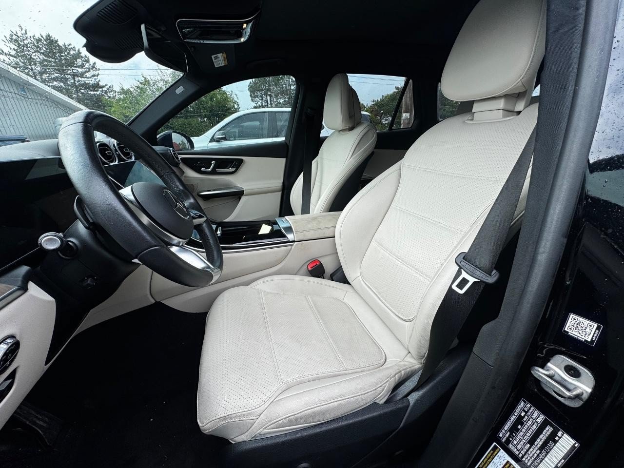 Used 2019 Mercedes-Benz GLC 300 4MATIC image 9
