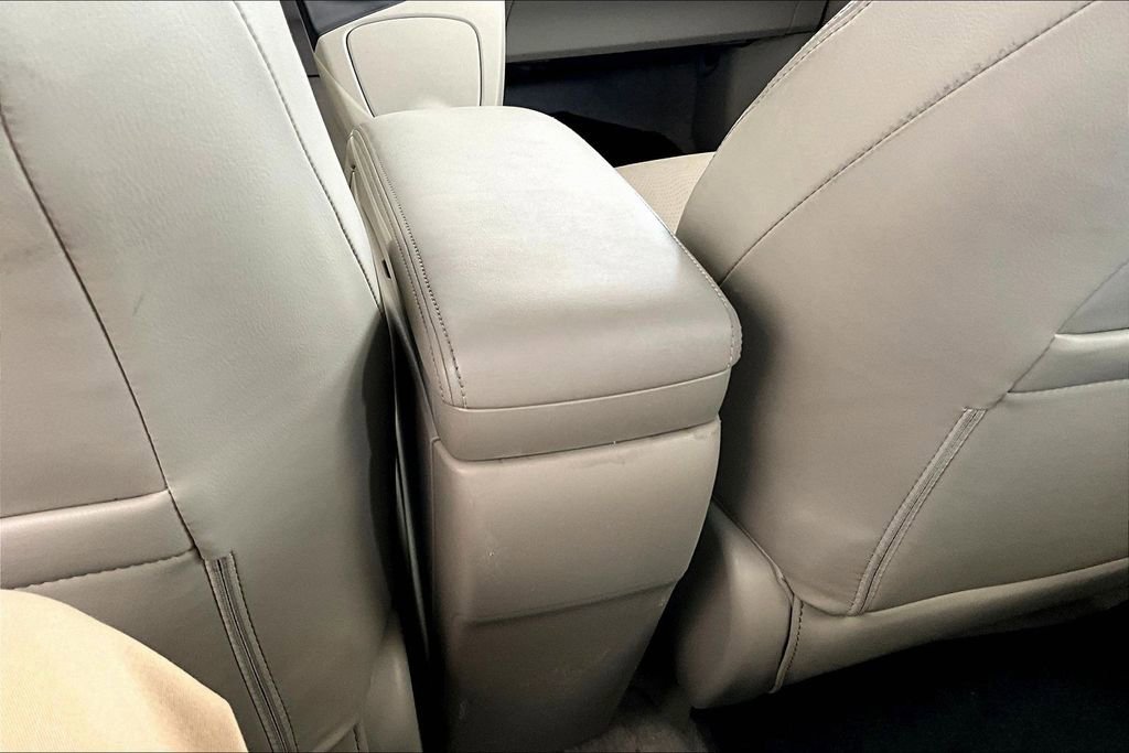 Used 2011 Toyota Prius Five w/ Navigation Pkg image 10