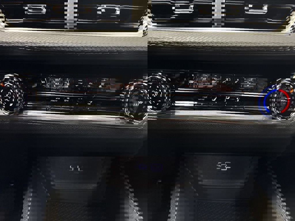 New 2026 Chevrolet Equinox LT image 30